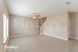 75352 Fox Cross Ave in Yulee, FL - Building Photo - Building Photo