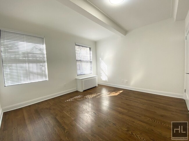 WEST 68 STREET in New York, NY - Building Photo - Building Photo