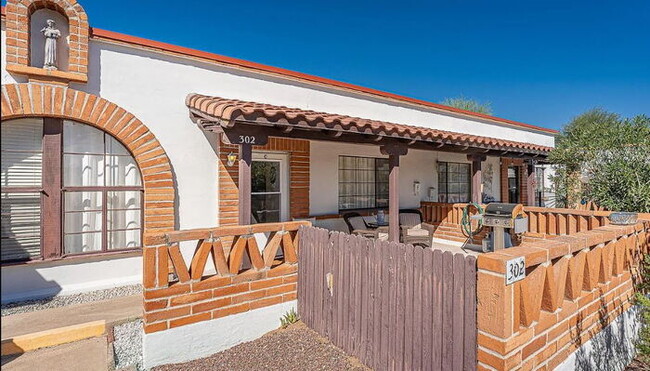 property at 302 S Paseo Cerro