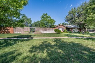 2600 S Harrison St in Amarillo, TX - Foto de edificio - Building Photo