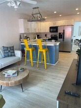 1560 NE 145th St in Miami, FL - Building Photo - Building Photo