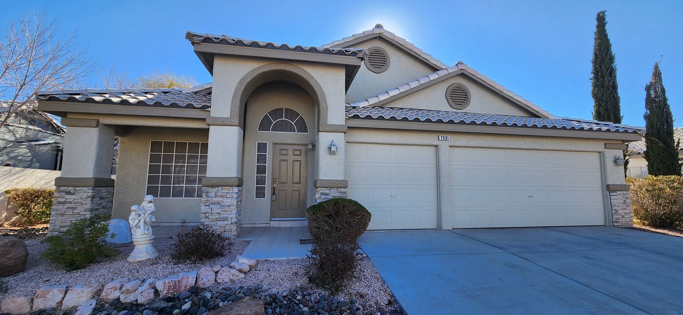 2681 Korea Ct in Henderson, NV - Building Photo