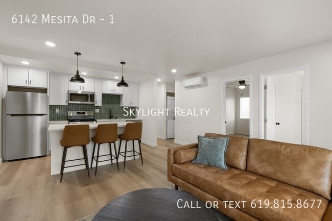6142 Mesita Dr in San Diego, CA - Building Photo - Building Photo