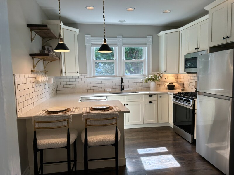 74 N Walkup Ave in Crystal Lake, IL - Building Photo