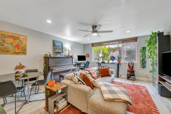 4501 Collwood Blvd in San Diego, CA - Building Photo - Building Photo