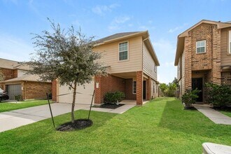 11946 Munich Dr in Houston, TX - Building Photo - Building Photo