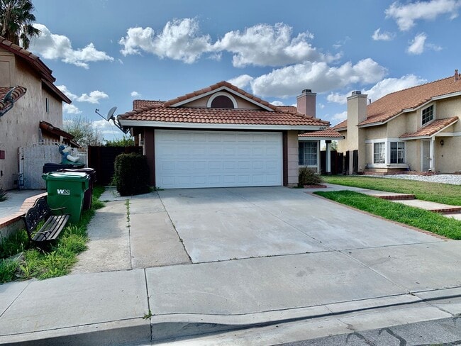 14849 Lavender Ln in Moreno Valley, CA - Building Photo - Building Photo