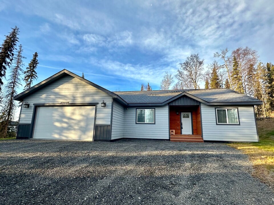 748 Cahill Ln in Soldotna, AK - Building Photo