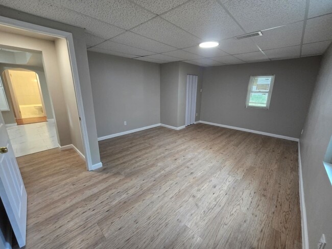 6250 Garfield Ave in Berkeley, MO - Foto de edificio - Building Photo