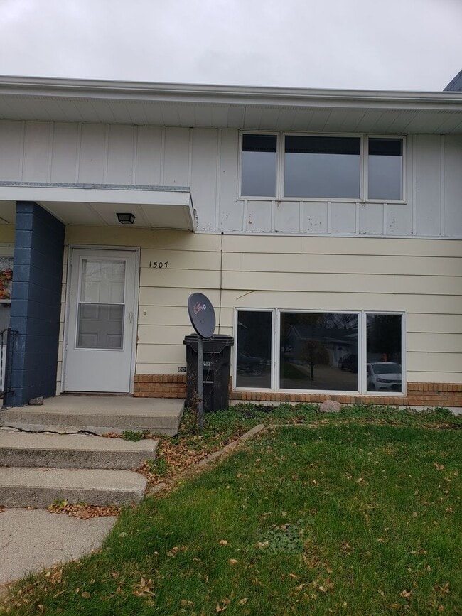 property at 1507 7th Ave SW
