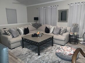 559 SE Prescott Pl in Stuart, FL - Building Photo - Building Photo