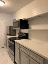 15 Sidney St in Houston, TX - Building Photo - Building Photo