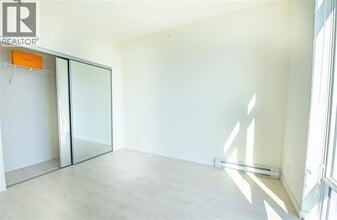 691 North Rd in Coquitlam, BC - Building Photo - Building Photo