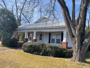 101 Abbie Ln in Glennville, GA - Foto de edificio - Building Photo