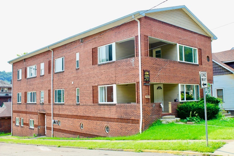 3500 Elm St in Weirton, WV - Building Photo