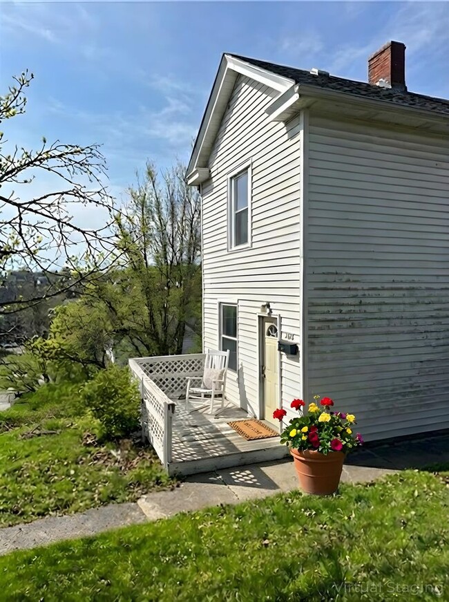 525 8th St in Clairton, PA - Building Photo - Building Photo