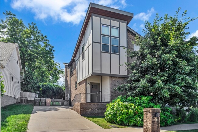 property at 1696 Carvell Ave