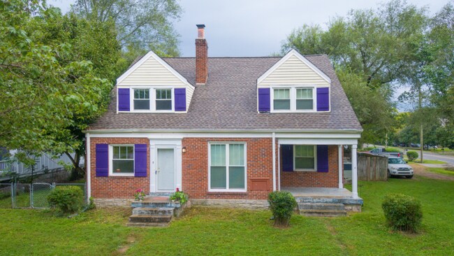 1000 Grandview Dr in Nashville, TN - Building Photo - Building Photo