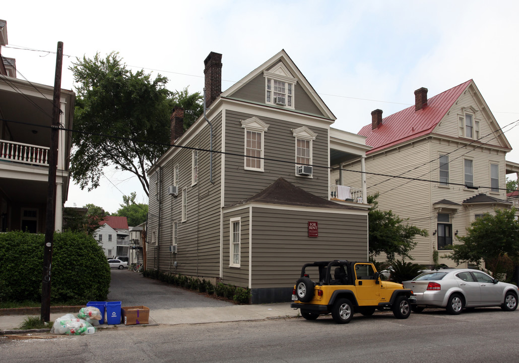 89 Spring St in Charleston, SC - Building Photo