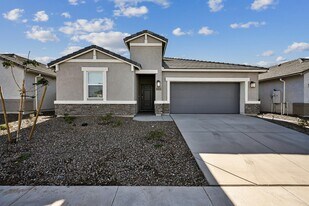 2129 W Spaulding Ave in Apache Junction, AZ - Building Photo