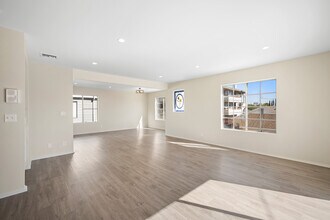 1030 Ruberta Ave, Unit 12 in Glendale, CA - Building Photo - Building Photo