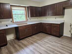 301 King St in Stoughton, WI - Foto de edificio - Building Photo