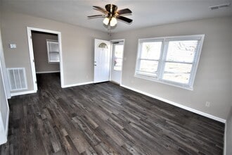 115 W Fork Dr in Clarksville, TN - Building Photo - Building Photo