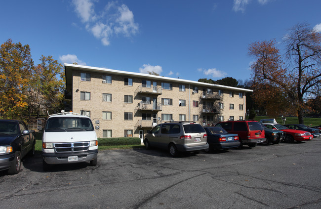 Coronado Apartments in Hyattsville, MD - Foto de edificio - Building Photo