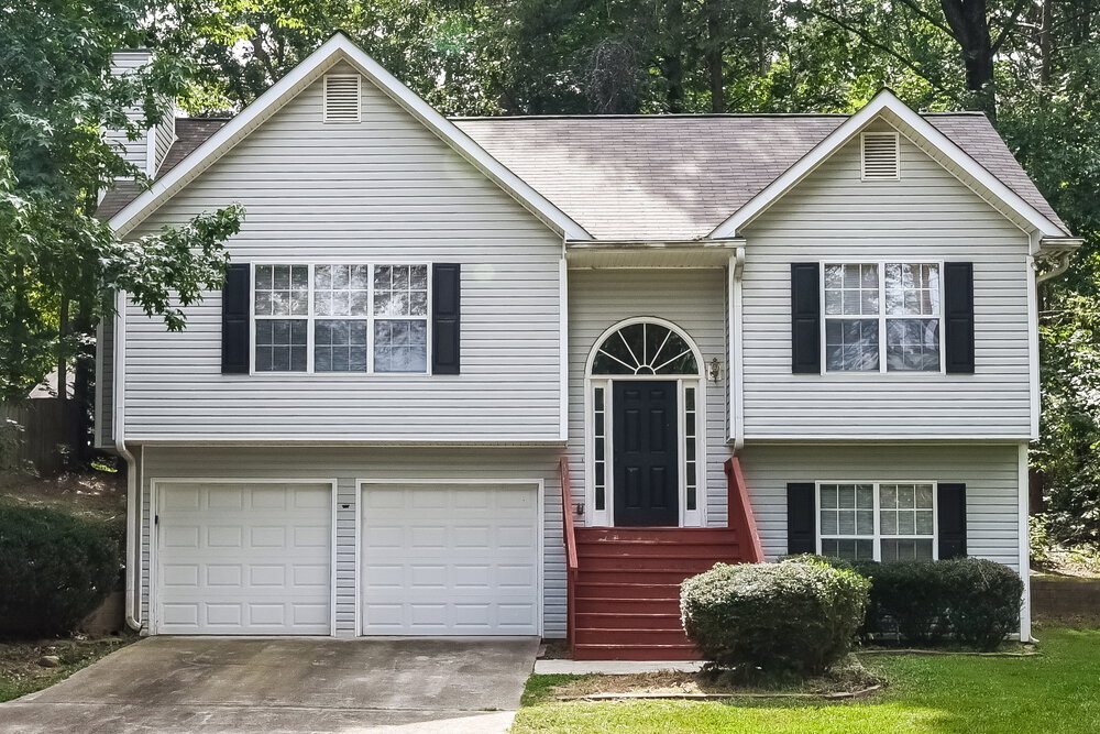 9670 Crestview Terrace in Gainesville, GA - Building Photo