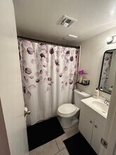 2625 S Lands End Rd in Tucson, AZ - Foto de edificio - Building Photo