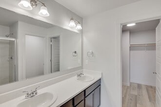 11374 W Knightsbridge Ct in Boise, ID - Building Photo - Building Photo