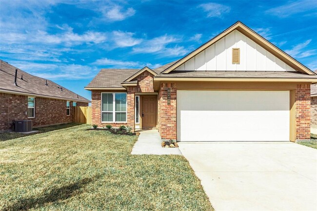 8220 Tourmaline Wy in Texas City, TX - Building Photo - Building Photo