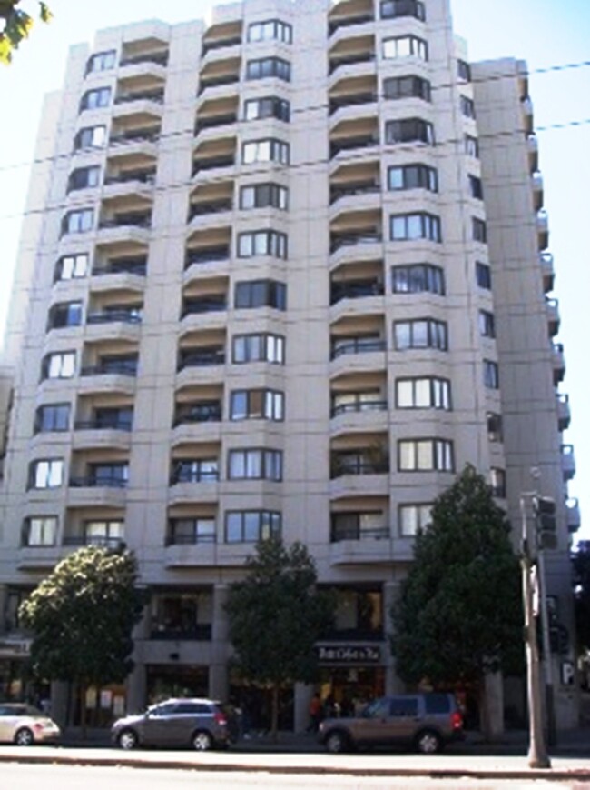 601 Van Ness Ave, Unit 601 in San Francisco, CA - Foto de edificio - Building Photo