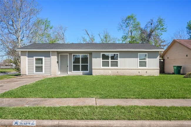 2942 Knotty Oaks Trail in Houston, TX - Building Photo - Building Photo