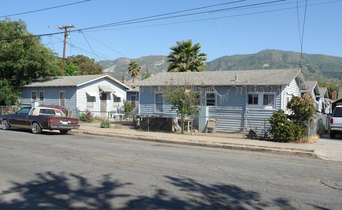 916-926 Yale St in Santa Paula, CA - Building Photo