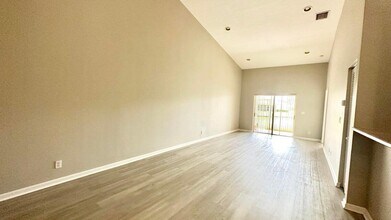 9916 Galleon Dr in Royal Palm Beach, FL - Building Photo - Building Photo