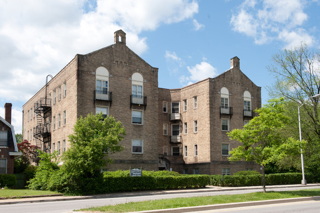 Forest Hill Apartments in Baltimore, MD - Building Photo - Building Photo