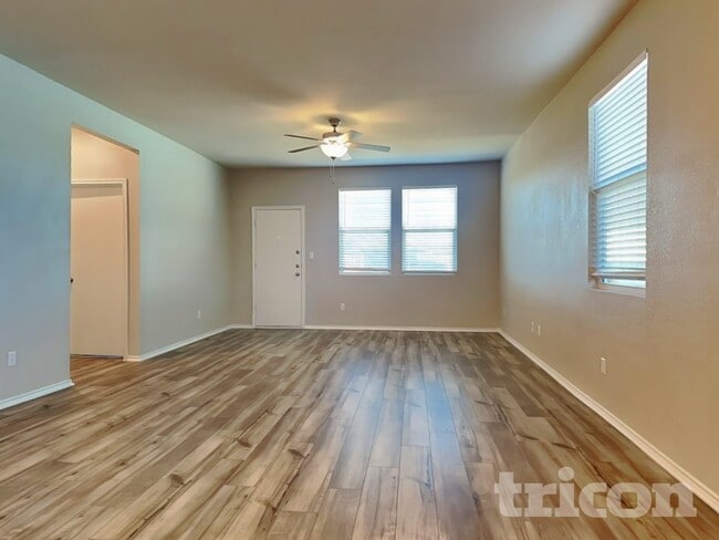 5124 Saddle Clb Dr in Georgetown, TX - Building Photo - Building Photo