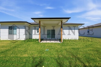 725 Elmwood St in Park City, KS - Building Photo - Building Photo