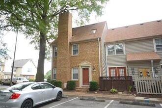 964 St Andrews Reach in Chesapeake, VA - Building Photo - Building Photo