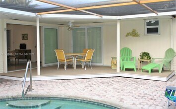 1933 Twin Dolphin Ln in Fort Lauderdale, FL - Building Photo - Building Photo