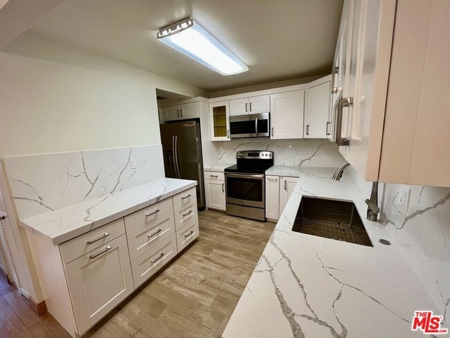 4805 Maytime Ln in Culver City, CA - Building Photo - Building Photo