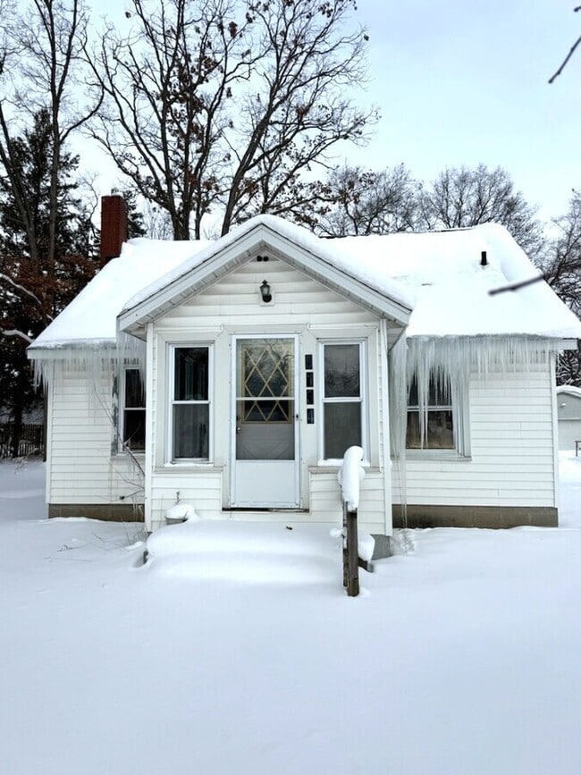 property at 5134 E Apple Ave