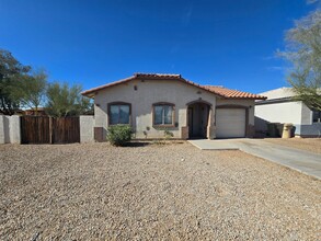 6802 N 81st Ln in Glendale, AZ - Building Photo - Building Photo