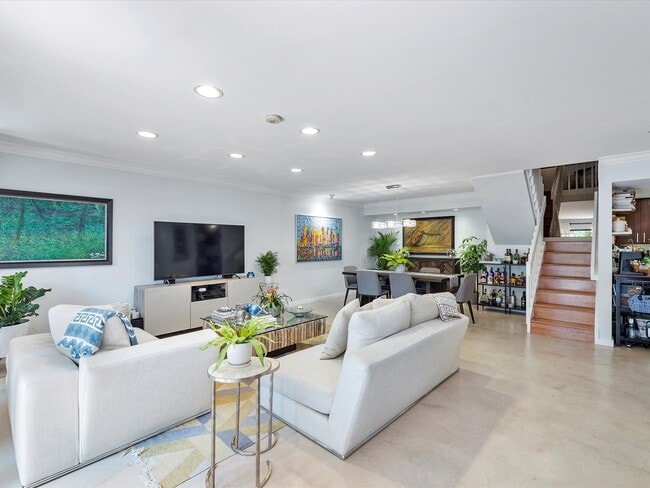 9001 SW 94th St in Miami, FL - Building Photo - Building Photo