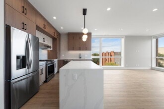 2355 W Flournoy St in Chicago, IL - Building Photo - Building Photo