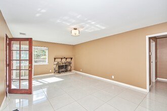 20302 Flintgate Dr in Walnut, CA - Building Photo - Building Photo