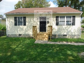 212 N Kalmia Ave in Highland Springs, VA - Building Photo