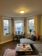 1726 N Honore St, Unit Garden in Chicago, IL - Foto de edificio - Building Photo