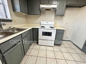 8510 Wakefield Dr in Oklahoma City, OK - Building Photo - Building Photo
